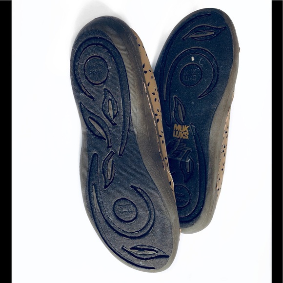 NWT. The Original Muk Luks - Picture 5 of 13